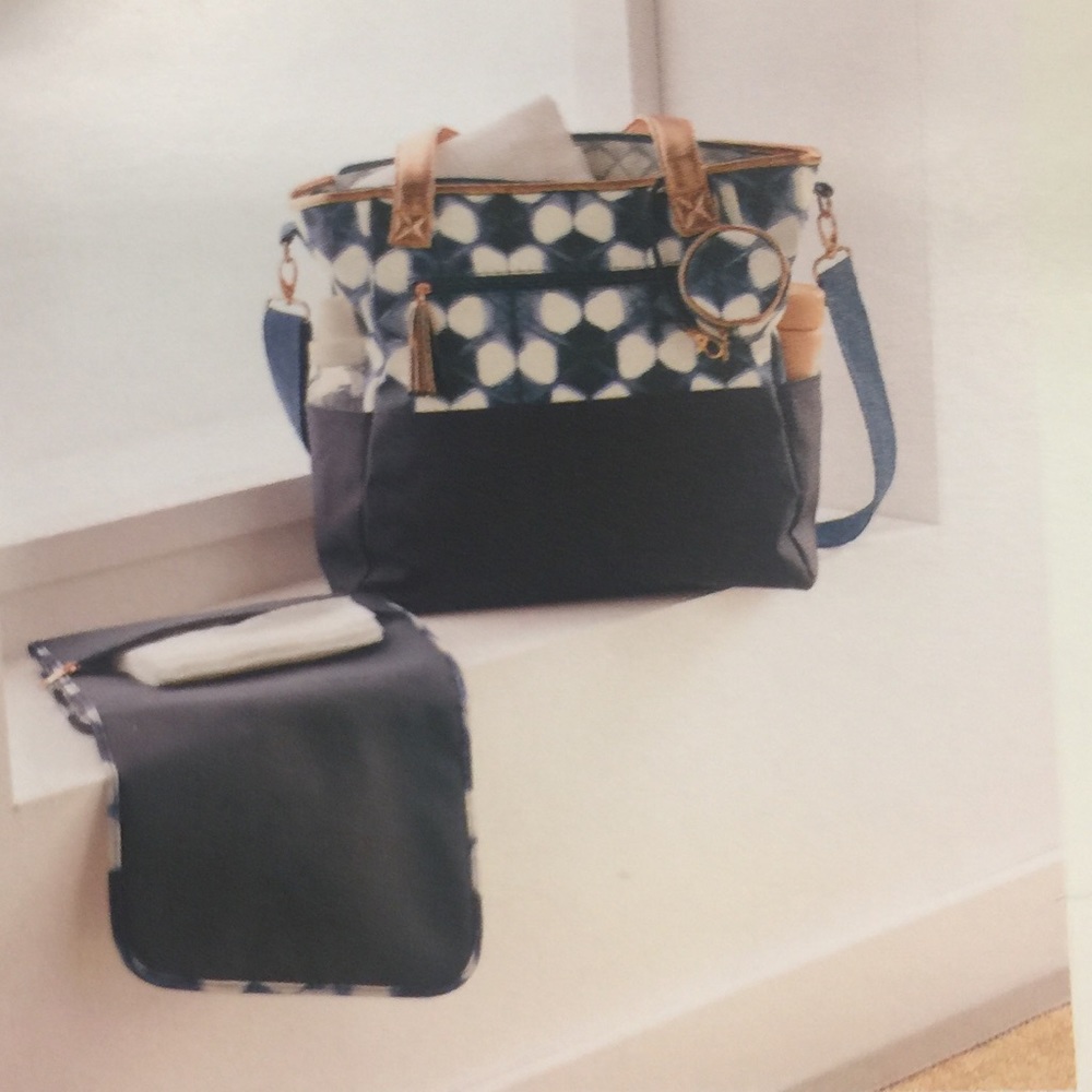 ⭐️ Cloud Island Tote Diaper Bag (brand New)
